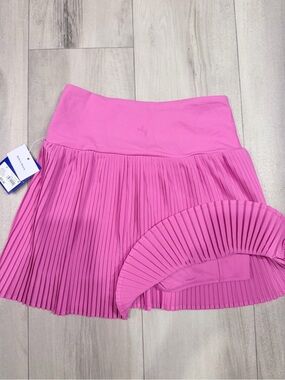 JoyLab Bright Pink Pleated Skort